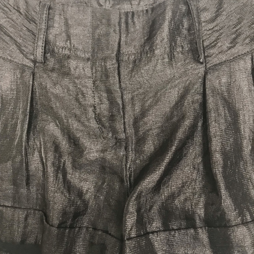 Shorts - Picture 3 of 6